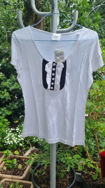 haut blanc et noir T 42/44