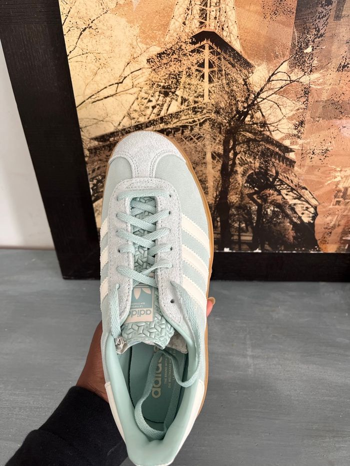 Adidas neuf - photo numéro 3