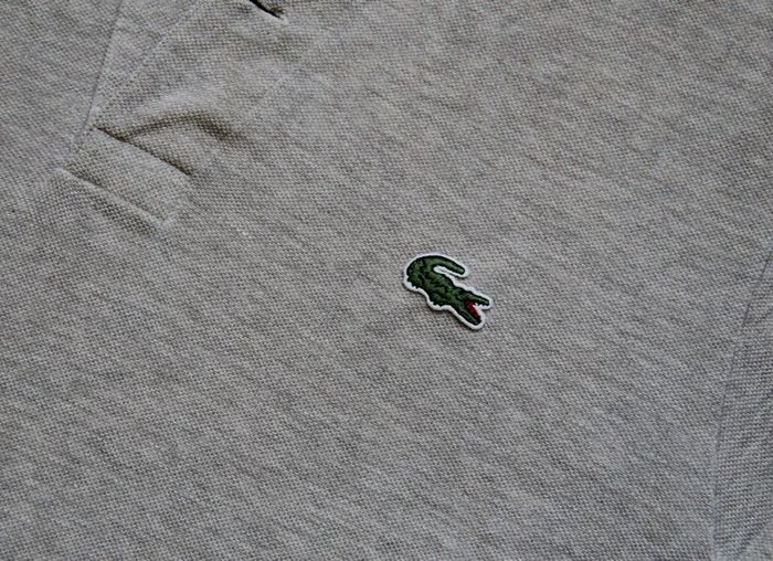 Polo Lacoste taille S - photo numéro 3