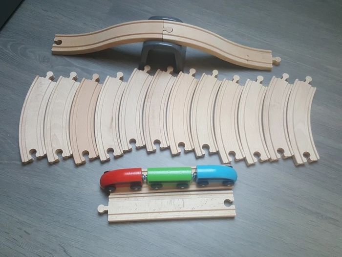 Circuit train en bois 20 pièces - photo numéro 2