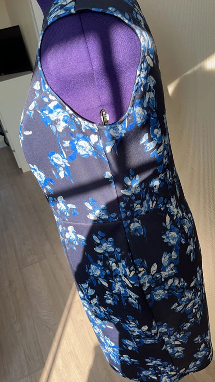 Robe fleurs bleu - photo numéro 5