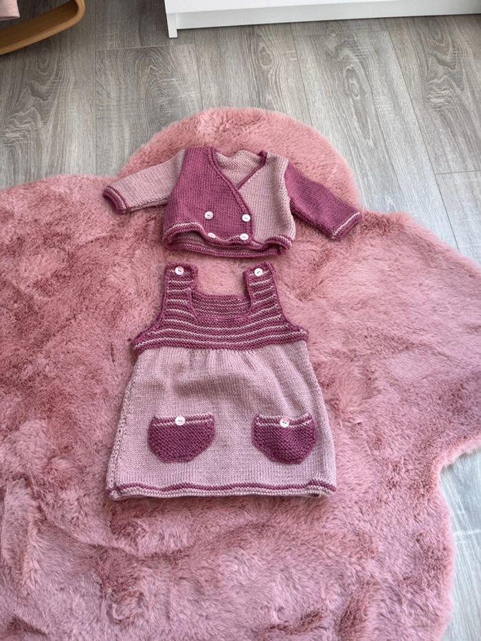 Ensemble tricot bébé fille robe et gilet