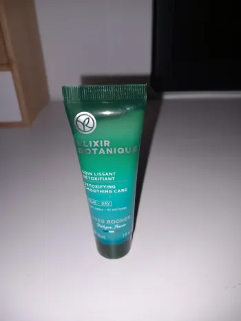 Soin lissant détoxifiant Yves Rocher