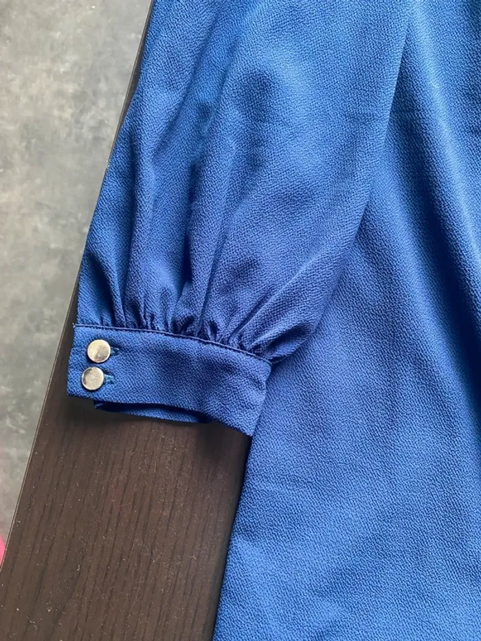 Robe bleu marine Asos en très bon état - photo numéro 2