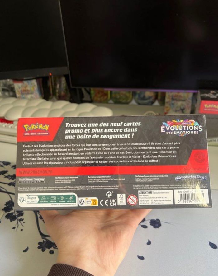 Boîte Surprise - Évolutions Prismatiques EV8,5 - photo numéro 2