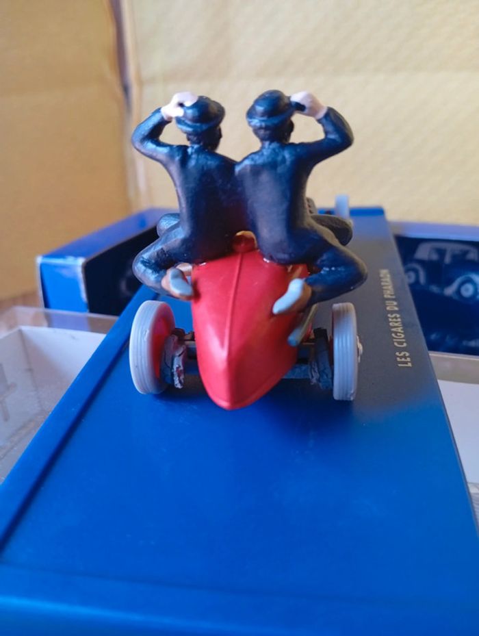 En voiture Tintin les Cigares du pharaon Hergé moulinsart 2001 - photo numéro 7