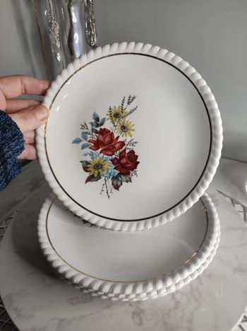 Assiettes à dessert demi porcelaine