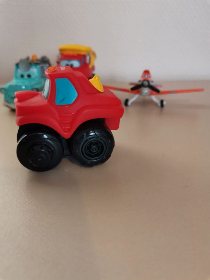 Lot de jouets cars - photo numéro 9