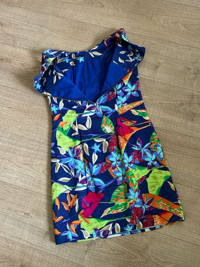 Robe bleue marine et fleurie sans manches Lavand taille M TBE - photo numéro 8