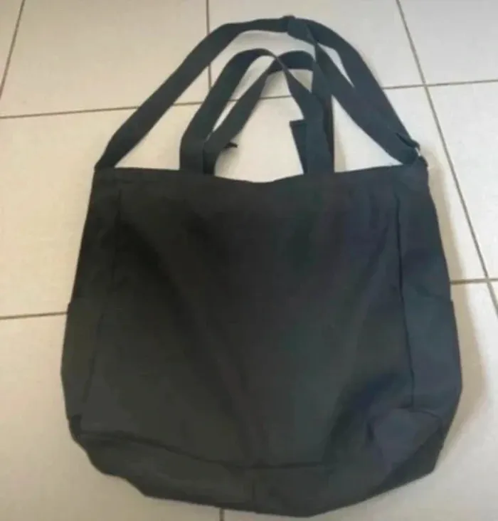 Sac bandoulière fourre tout Shein - photo numéro 2