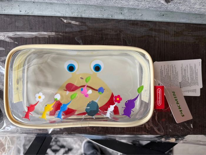 Trousse transparente Pikmin
