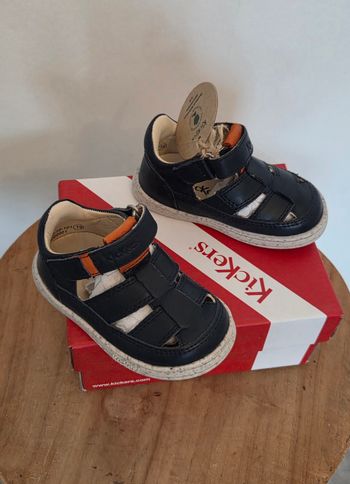 Sandales Kickers garçon neuves 19 