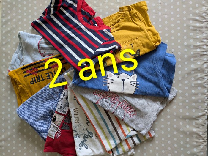 Lot de 10 t-shirts ML 2 ans