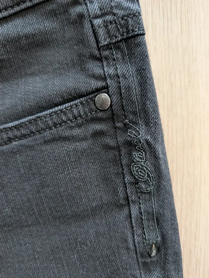 Jean vintage Diesel Industry - photo numéro 5