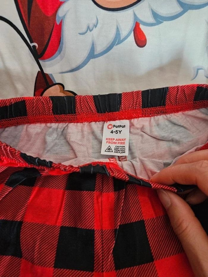 Pyjama fin 4/5ans - photo numéro 2