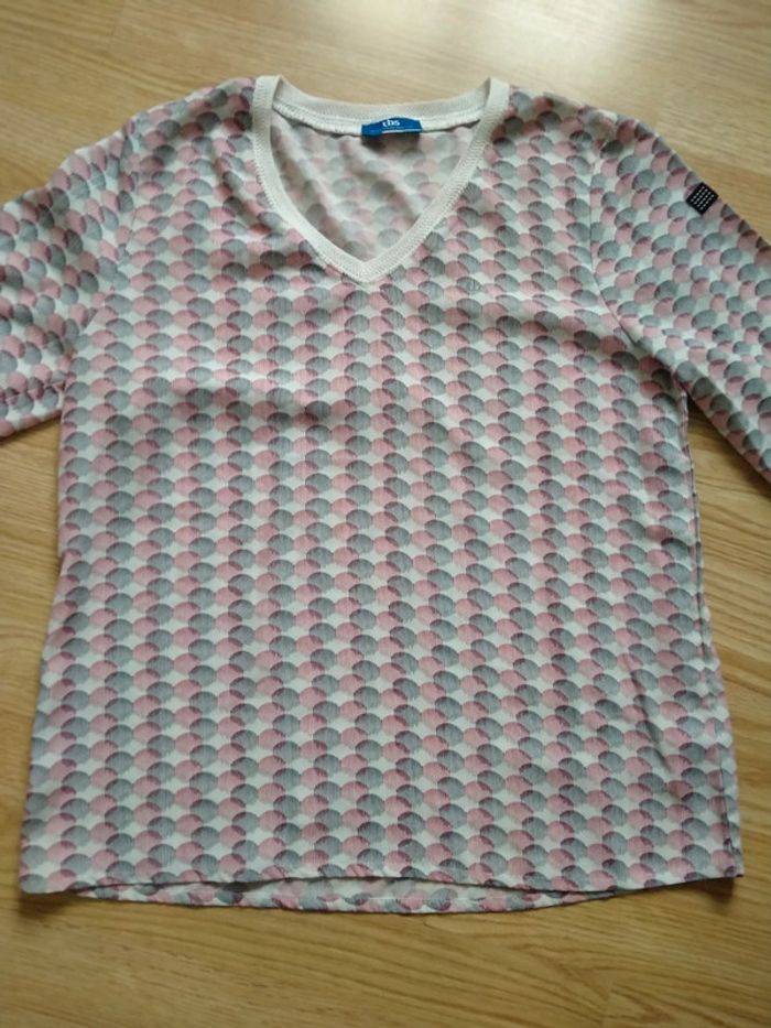 Haut manches longues TBS . Femme.
Neuf.
Taille 40 - photo numéro 3