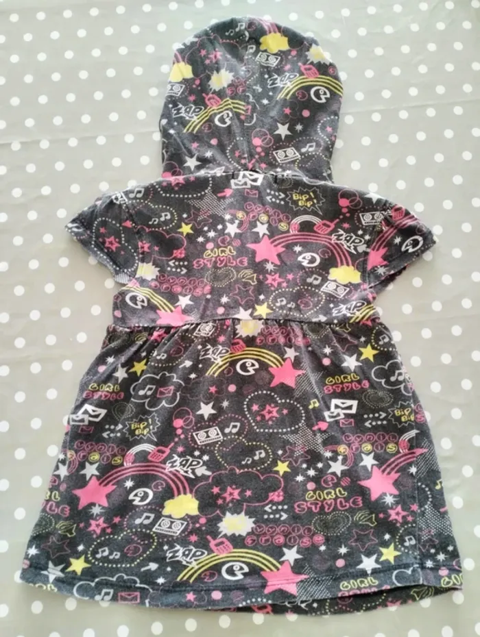 Tee Shirt à capuche - Vynil Fraise - 6 ans - photo numéro 2
