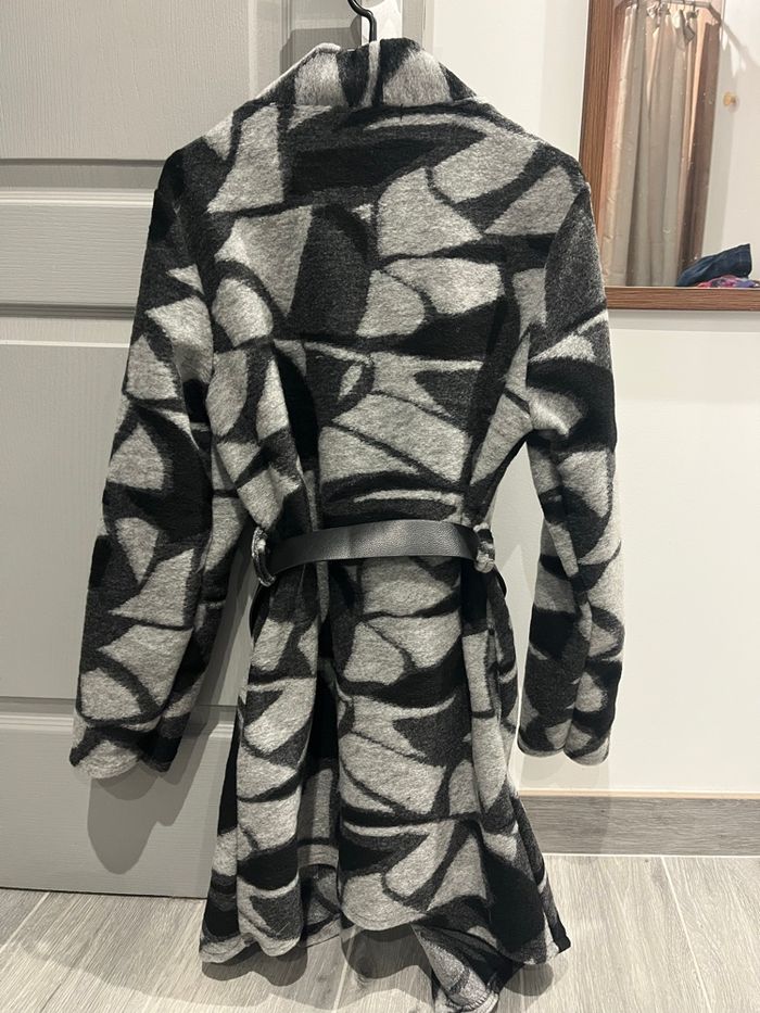 Trench gris et noir avec sa ceinture - photo numéro 2