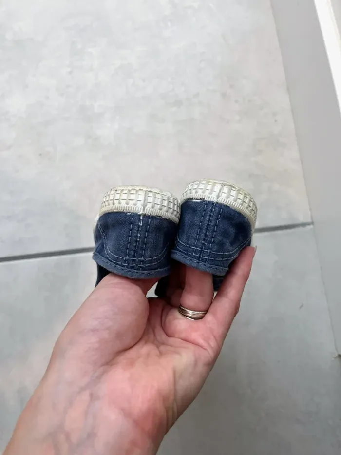 Lot chaussures enfant T24 - photo numéro 9