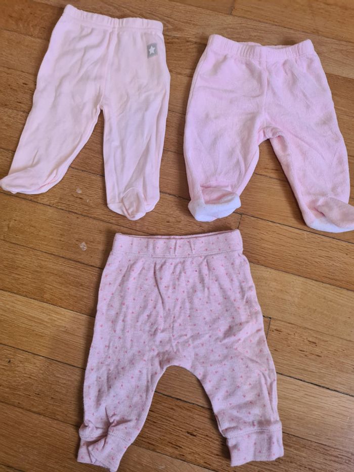 Lot de 13 vêtements bébé 0mois à 1 mois - photo numéro 4
