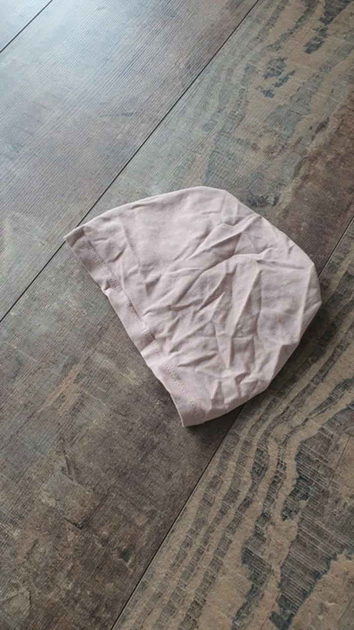 Turban beige marron clair 6 12 mois en très bon état - photo numéro 3