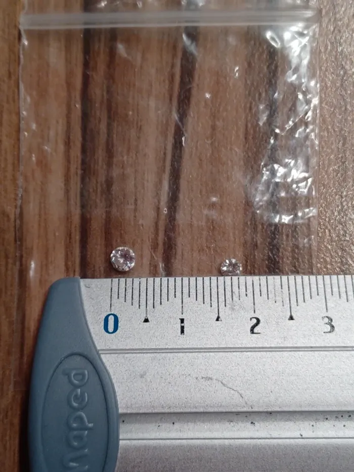 2 diamants naturels - photo numéro 16