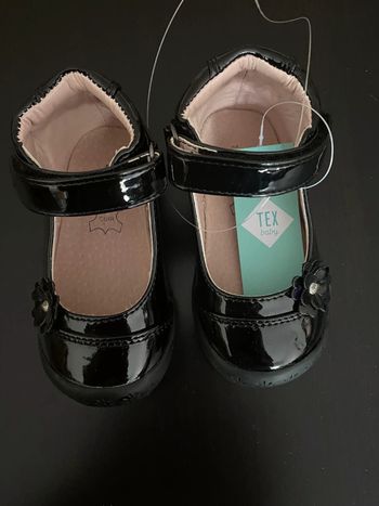 Chaussure bébé fille 👧 taille 21