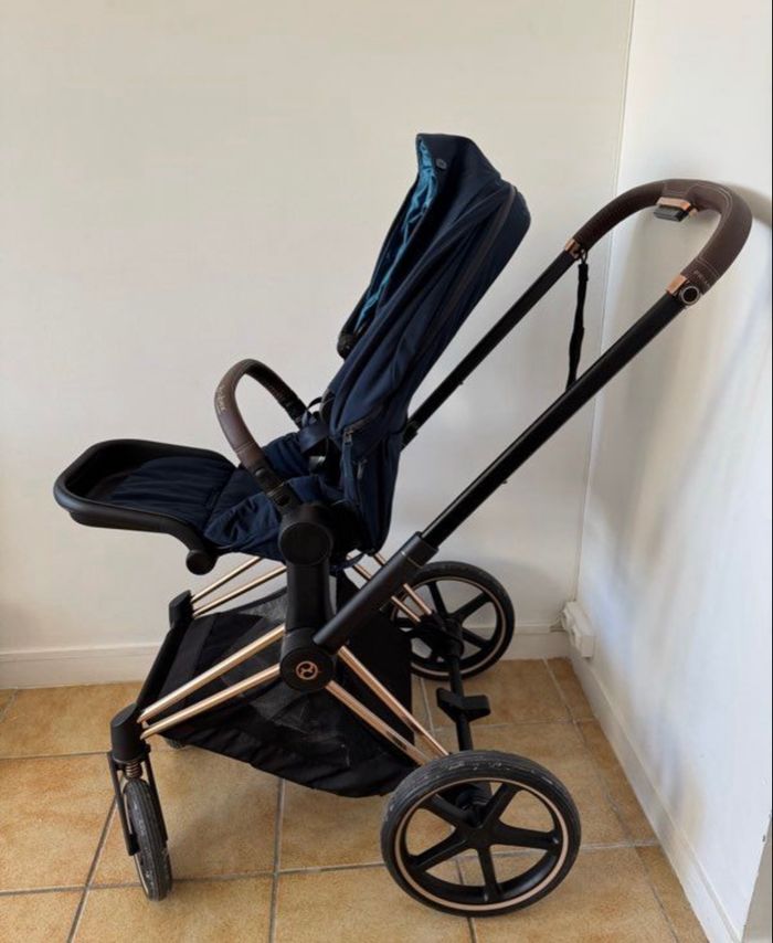 Poussette Priam Cybex (châssis + assise + nacelle + habillage pluie) - photo numéro 7