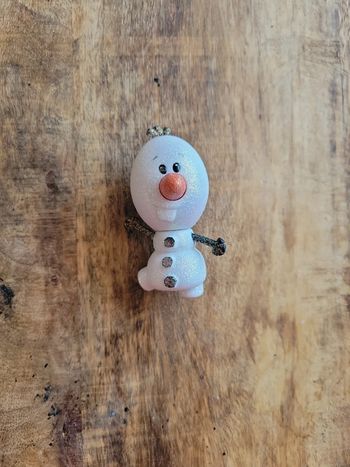 Figurine olaf paillettes reine des neige pop disney miniature