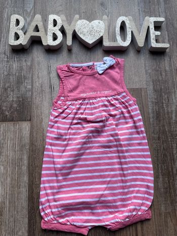 - Barboteuse Mes p’tits cailloux         - 6 mois - Très bon état