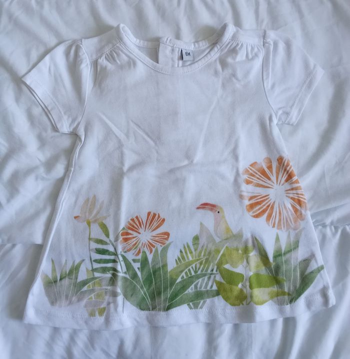 T-shirt motif fleur MC 6 mois - photo numéro 1