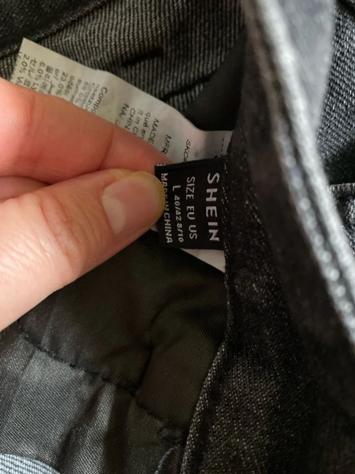 Short neuf taille L SHEIN - photo numéro 3