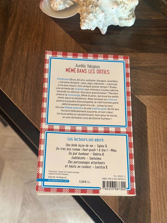 Livre Mémé dans les orties Aurélie Valognes (Le Livre de Poche) - photo numéro 5