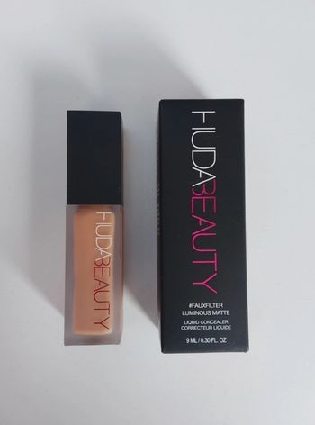 Hudabeauty Fauxfilter luminous matte correcteur liquide consealer brittle 6.5g 9ml neuf 