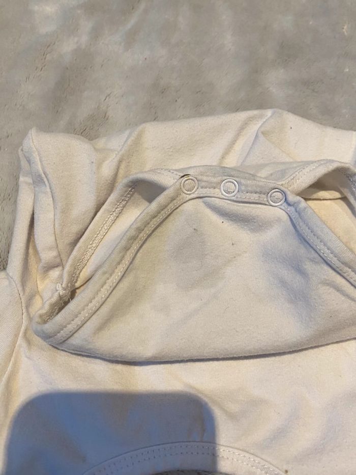 Lot de 7 bodies manches courtes 6 mois - photo numéro 16