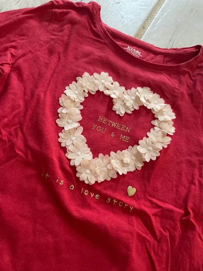 Très joli t-shirt hiver fille 8 ans - photo numéro 2