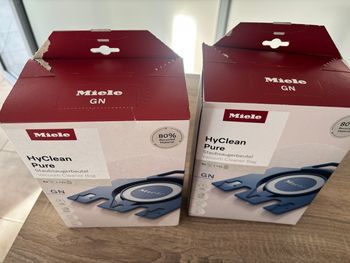 Lot de 2 boites de sacs aspirateur MIELE HyClean Pure GN 80% matieres recyclees X8 Sacs + 4 filtres
