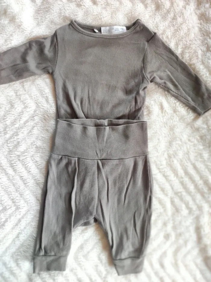 Ensemble Zara taupe 1-3 mois