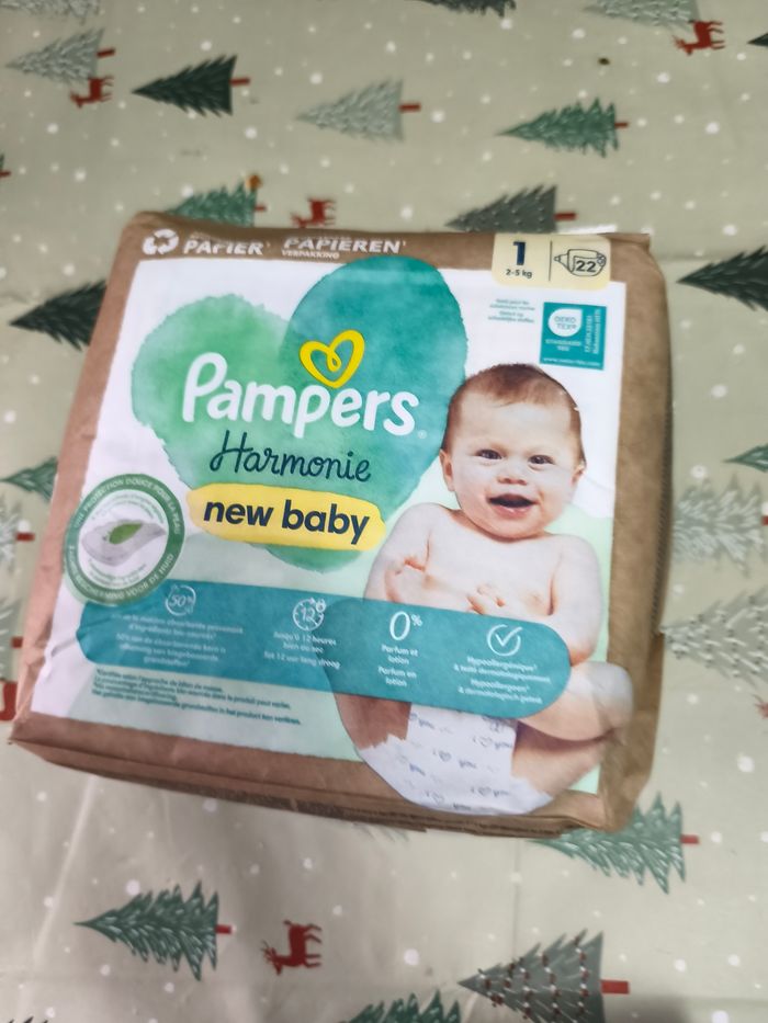 Lot Pampers taille 1/2/4 - photo numéro 4