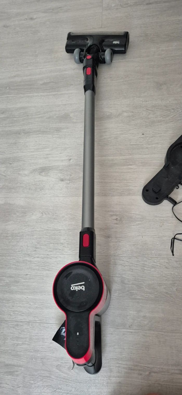 Aspirateur balai Beko - photo numéro 13