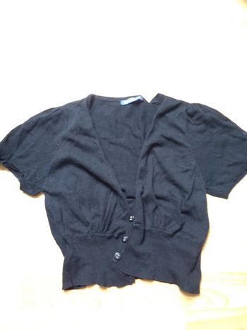 Petit gilet court noir taille 1