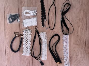 Collier tissu ras de cou