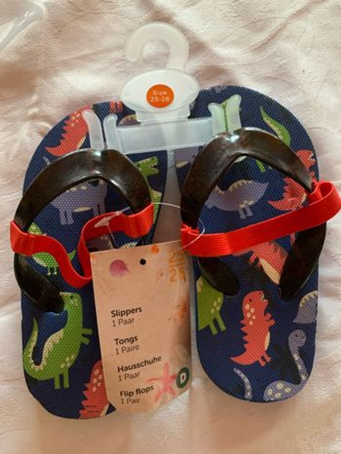 Tongs garçon 👦🏻 25/26 avec élastique de maintien
