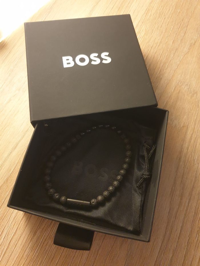 Bracelet Hugo Boss, Pierre de lave, noir, avec sa boîte cadeau - photo numéro 2