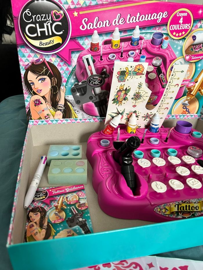 Salon de tatouage - photo numéro 2