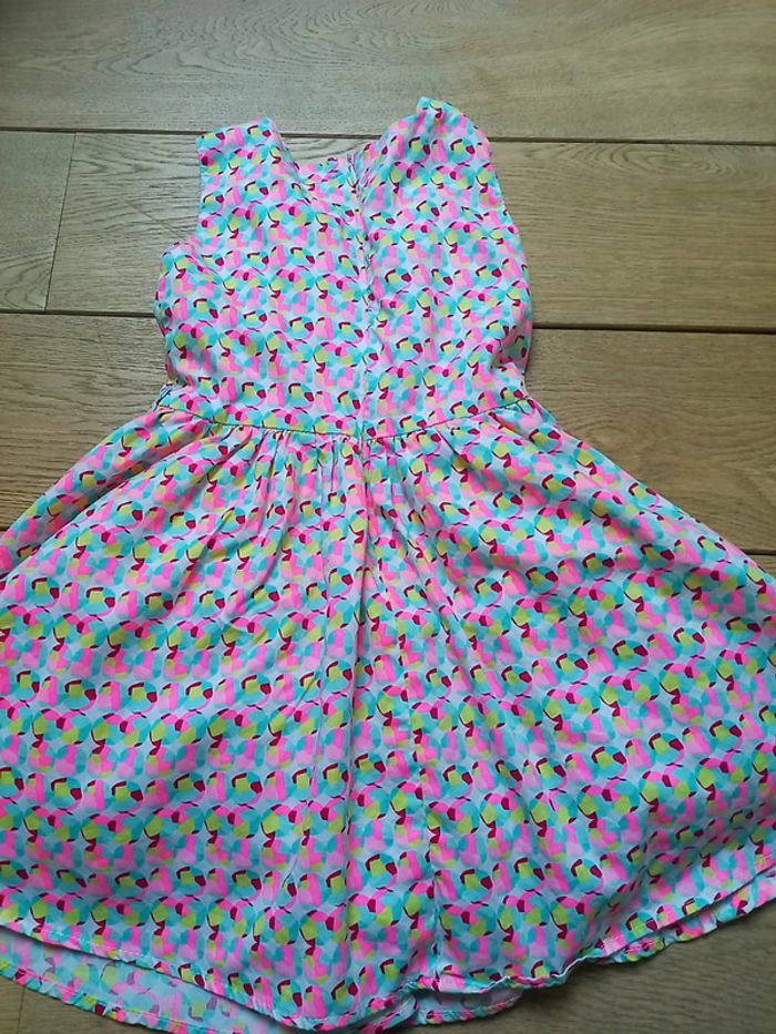 Très belle robe colorée - photo numéro 4