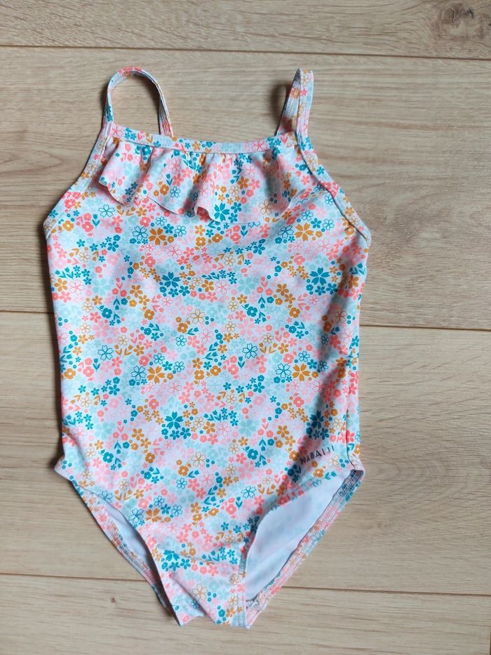 Cape de bain et maillot de bain - photo numéro 5