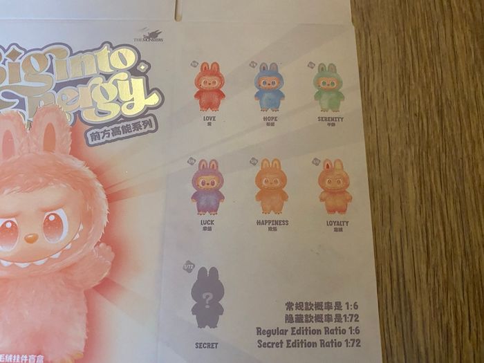 Labubu neuf sous blister V3 Love - photo numéro 4