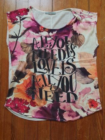 Tee shirt taille 40 ou L 