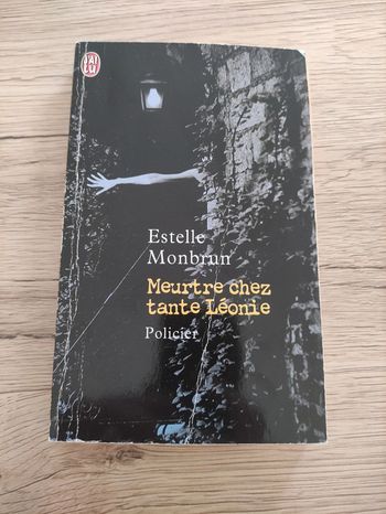 Meurtre chez tante Léonie